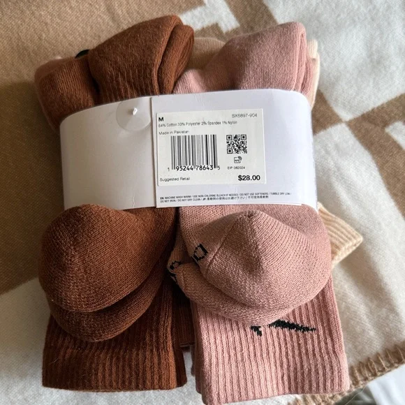 Nike Everyday Plus Crew Socks - 6 Pack - Picture 4 of 4